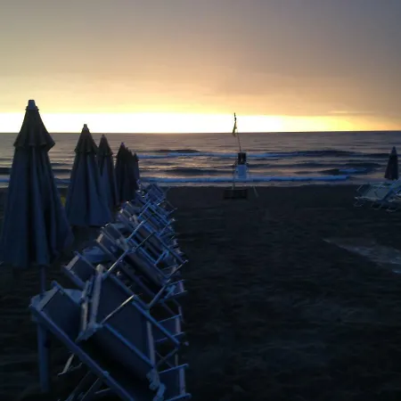 Affittacamere La Zattera 4*